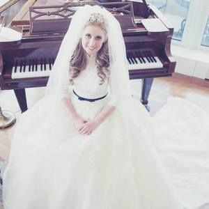 Meet your Posher, Daniella